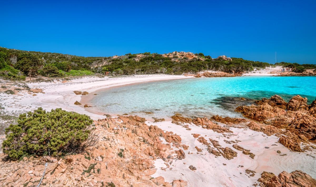 Spiaggia rosa di Budelli nell'arcipelago della Maddalena