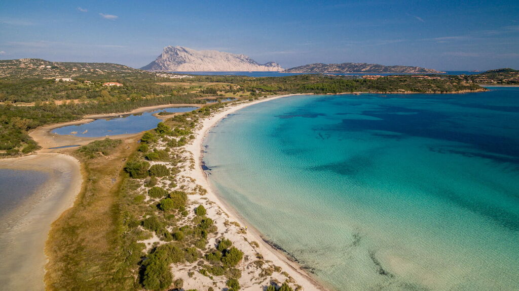 La Maddalena a Settembre: Perché è il Mese Migliore per Venire